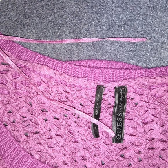 Guess Los Angeles Off Shoulder Sweater - Picture 11 of 12